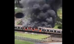 O fogo já foi controlado e, segundo o Metrô-DF, só o condutor estava no veículo.