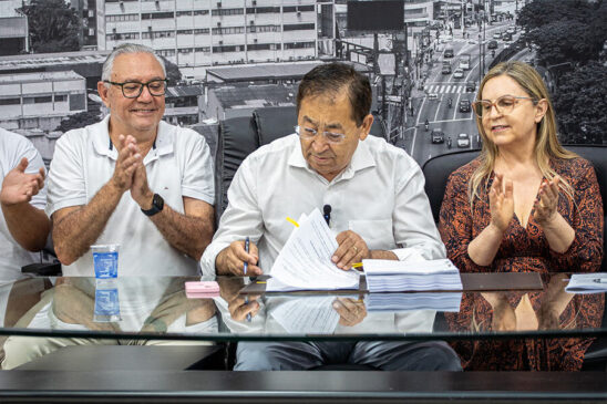 Ainda de acordo com o decreto assinado pelo prefeito Aprígio (Podemos), seguindo a legislação, terá direito ao benefício o servidor que recebe remuneração bruta mensal no valor equivalente de até cinco salários mínimos