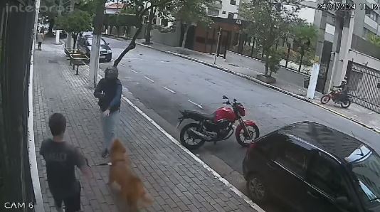 Assalto na região de Moema, na zona sul de SP, foi registrado por câmeras de segurança