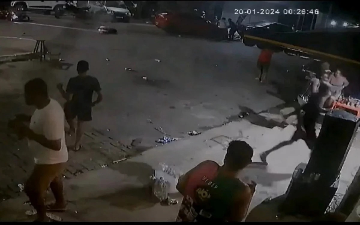 Polícia suspeita de guerra entre facções, já que o assassinado, identificado como Patrick dos Reis, de 26 anos, possuía 17 passagens criminais