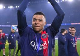 Mbappé tem futuro incerto no Paris Saint-Germain