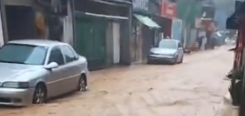 Chuvas de forte intensidade atingiram o litoral de São Paulo desde a noite desta quarta-feira (24) causaram danos em diferentes cidades, como em São Sebastião