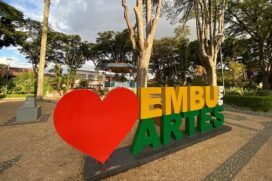 A comunidade artística de Embu das Artes enfrenta um período de incerteza e frustração devido ao atraso no pagamento dos recursos da Lei Paulo Gustavo