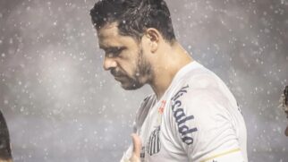 Giuliano está fora do jogo contra o Água Santa, na quarta-feira, às 21h35, no estádio Primeiro de Maio, em São Bernardo