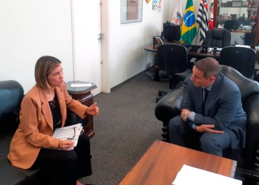 Delegada Graciela durante encontro com Guilherme Derrite, secretário de Segurança Pública de São Paulo