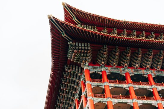 Duas semanas atrás, em acontecimento mais trágico, três marinheiros taiwaneses foram levados por uma ond