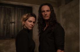 Tainá Muller e Rodrigo Santoro em cena de 'Bom, Dia Verônica'