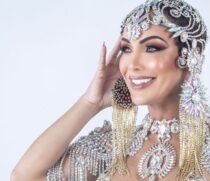 Primeira rainha de bateria trans do Carnaval de São Paulo, Camila Prins, se prepara para o ensaio técnico da Colorado do Brás
