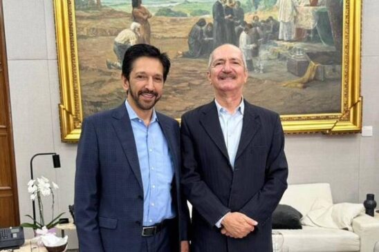 A chegada de Aldo Rebelo (PDT) na gestão Ricardo Nunes (MDB), anunciada nesta quinta-feira (18), é vista pelo entorno do prefeito paulistano como um contraponto às críticas que ele tem recebido por negociar o apoio do ex-presidente Jair Bolsonaro (PL) à s