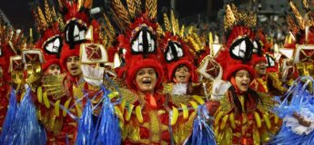A tradicional Escola de Samba Vai-Vai abre, neste sábado (10), o segundo dia de desfiles