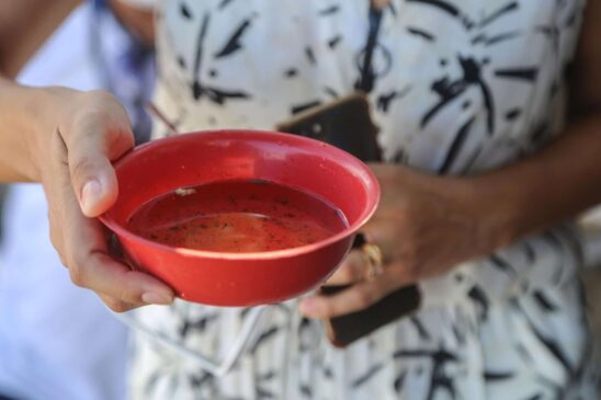 Os agentes do setor de Endemias pedem a colaboração da população para eliminar os pontos de foco de transmissão do Aedes aegypti