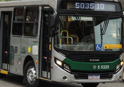 A linha 5035/10 Vl. Arapuá - Term. Sacomã terá seu itinerário alterado devido ao desfile de bloco no Sacomã, Zona Sul, neste domingo (4)