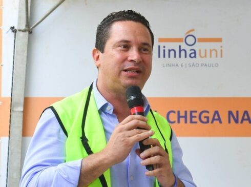 O deputado Eduardo Nóbrega durante evento da chegada do tatuzão na futura estação PUC-Cardoso de Almeida do Metrô