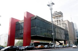 Professores poderão retirar ingresso na bilheteria do Masp