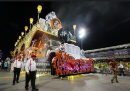 A atual campeã do Carnaval de São Paulo é a Mocidade Alegre