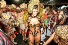 Paola Oliveira na Sapucaí