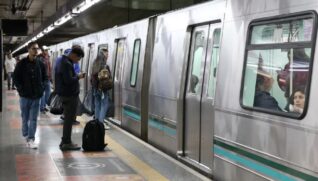 Em 2023, foram 24.446 pessoas beneficiadas, um aumento de 9% em comparação com o ano anterior, quando foram emitidas 22.376 credenciais