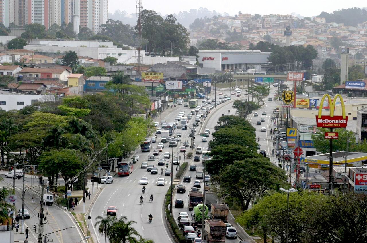 Régis Bittencourt tem 19 minutos de atraso