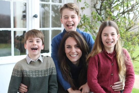 Kate Middleton publica foto alterada