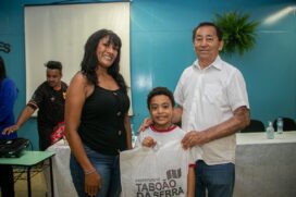 Taboão da Serra inicia entrega de kits escolas na rede de ensino