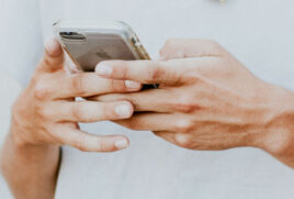 A sessão podVeja o passo a passo para se cadastrar na ferramentae ser acompanhada de forma presencial e online