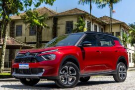 A exemplo de toda a família Aircross, o SUV compacto para até sete pessoas é equipado com o motor T200 da Stellantis com até 130 cavalos de potência e 20,5 kgfm de torque, associado ao câmbio automático tipo CVT de 7 marchas