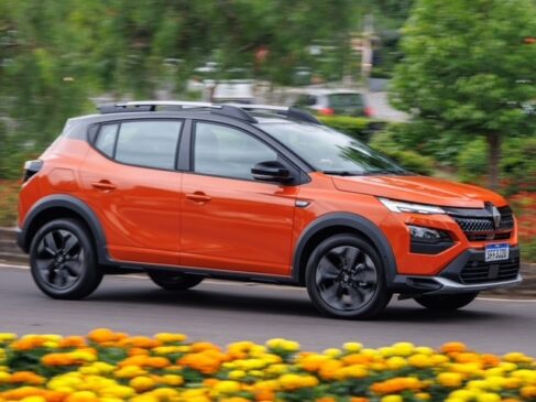 O Kardian traz um motor flex (gasolina/etanol) 1.0 turbo de três cilindros com injeção direta, que entrega até 125 cavalos de potência e 22,4 kgfm de torque