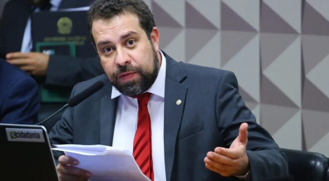 Guilherme Boulos é pré-candidato à prefeitura da capital paulista