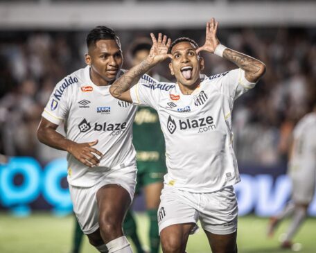 O Santos FC venceu o Palmeiras por 1 a 0 na partida de ida das finais do Campeonato Paulista