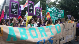 Na Paulista, movimento pede por legalização do aborto e igualdade de gênero
