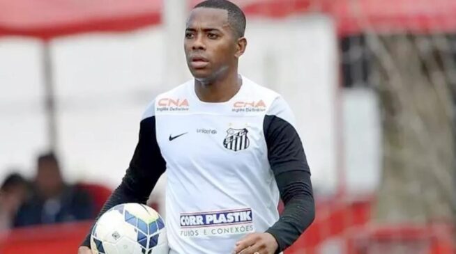 Robinho cumpre no Brasil a pena imposta pela Justiça da Itália pelo crime cometido contra uma jovem albanesa em 2013/Divulgação