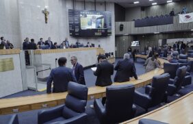 Ajuste proposto é de 2,16% inclusive para os valores de auxílio refeição