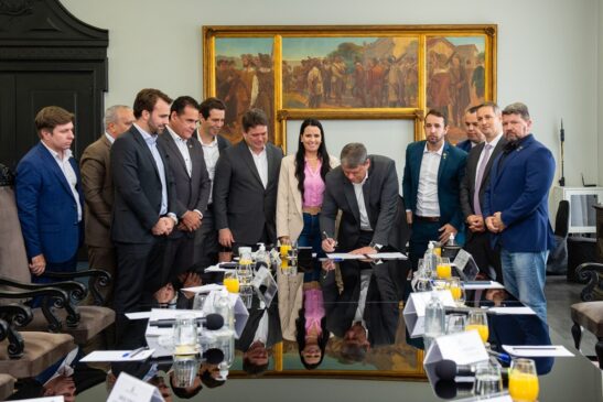 O governador de São Paulo, Tarcísiod e Freitas, durante cerimônia de envio do projeto à Alesp