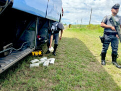 Um homem foi preso nesta terça-feira (2) por tráfico de drogas em um ônibus interestadual em Flórida Paulista, no interior de São Paulo
