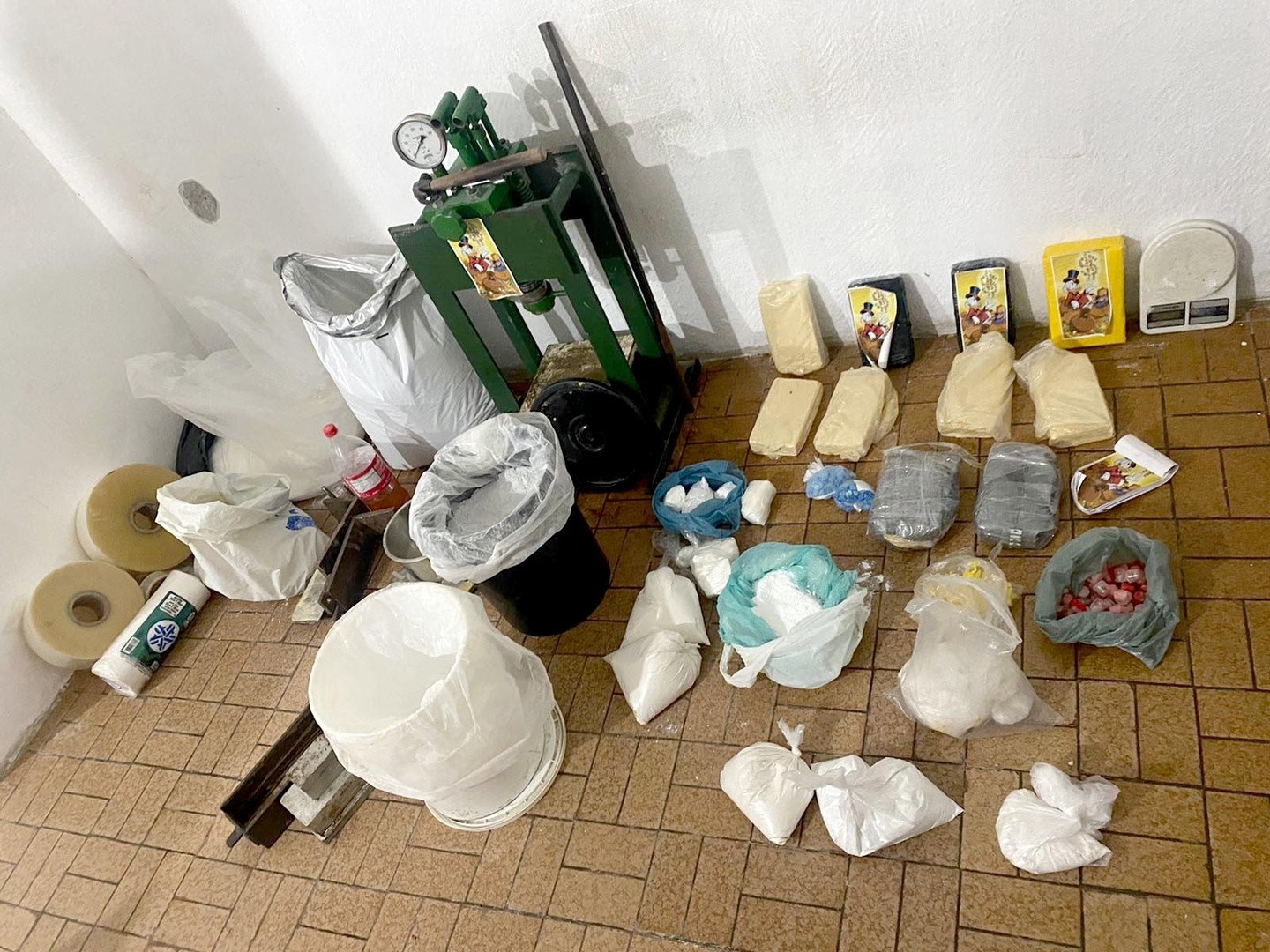 'Casa bomba' com 100 kg de cocaína é apreendida em São Paulo