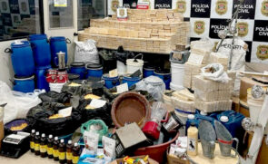 'Bunker' com 2 toneladas de cocaína é apreendido no interior de SP