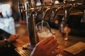 Os amantes de bebidas alcoólicas poderão ter um peso maior no orçamento caso queiram consumir