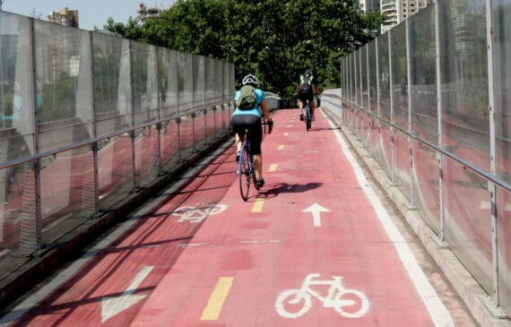 Rodovias privatizadas pelo Lote Litoral Paulista devem ter mais de 73 quilômetros de ciclovias