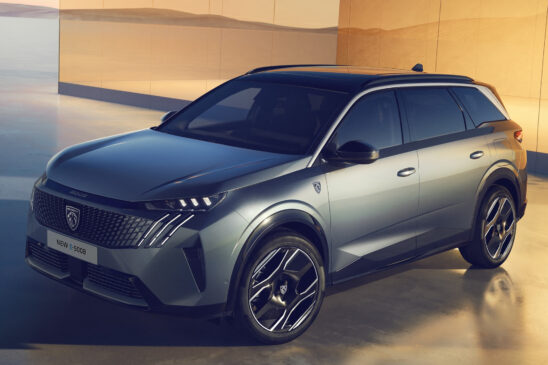 Peugeot e5008