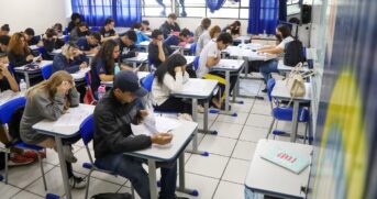 Serão 90 questões objetivas, distribuídas em dois dias, além de uma redação
