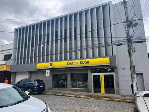 Estão disponíveis nove imóveis urbanos, que após o arremate têm locação ao próprio banco garantida