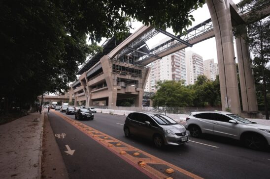 Obra do monotrilho na zona sul de São Paulo