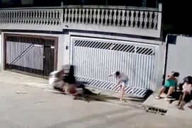 Eduardo de Moura, tenente da Defesa Civil de 50 anos, foi atropelado por uma moto enquanto conversava com familiares em frente à sua casa
