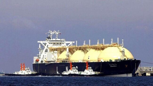Moradores e entidades de Santos mobilizam contra 'navios-bomba' na Baixada Santista
