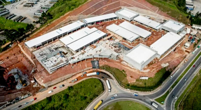 Construção do Outlet Premium Imigrantes São Bernardo