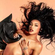 Pabllo Vittar em imagem de divulgação do álbum 'Batidão Tropical 2'