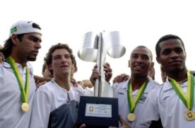 O Santos foi o campeão do Brasileirão de 2004, última vez que o Brasileirão teve 24 times