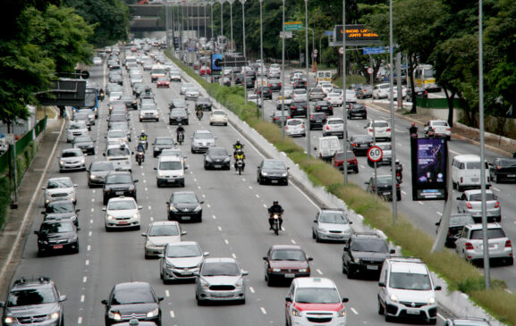 Projeto que traz de volta o seguro obrigatório de veículos, conhecido anteriormente como DPVAT