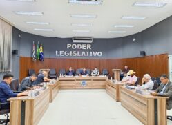 A Câmara de Porto Feliz realizou na segunda-feira (15), a última sessão ordinária de abril