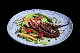 Polvo Pancetta no forno Josper - Prato Signature/ HUB Food Art & Lounge
